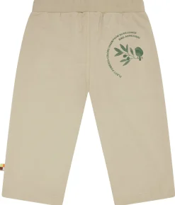 Hose mit Pflanzenfarben gefärbt